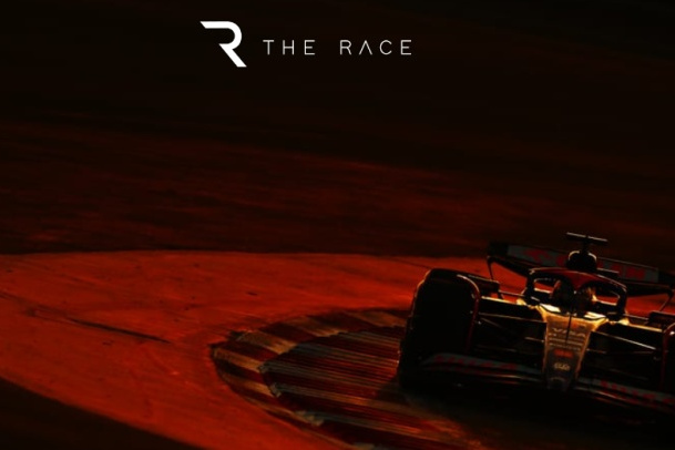 迈凯伦翻盘索伯车队，塞恩斯带队取胜