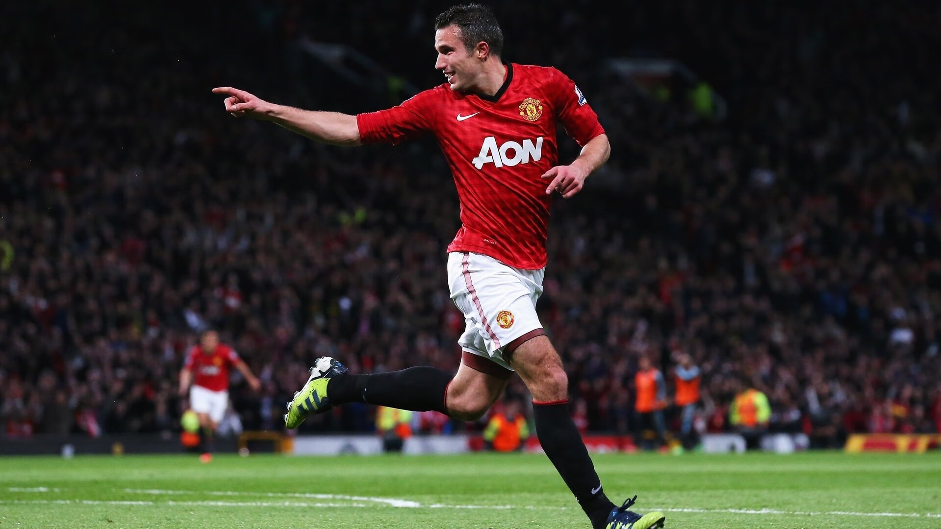 开云体育入口-红色光影，当利拉德投射的弧线遇见广厦生死战的夜空